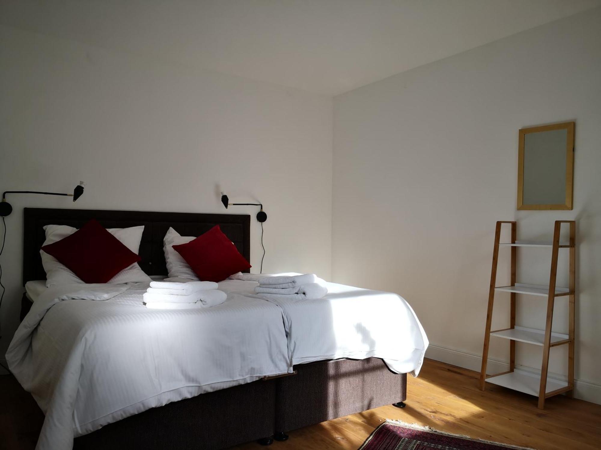 Fuenf Giebel Eck In Der Freiheit Am Ruhrtalradweg Hotel Wetter  Ruang foto
